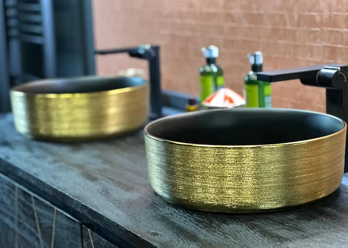 Bhd-lodge & - Harmonie, Luxe Et Conscience Entre Mayenne Et Sarthe *